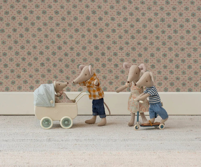 Kinderwagen mit Babymaus in Minze - pilzessono.shop - zauberhafte Kinderdinge