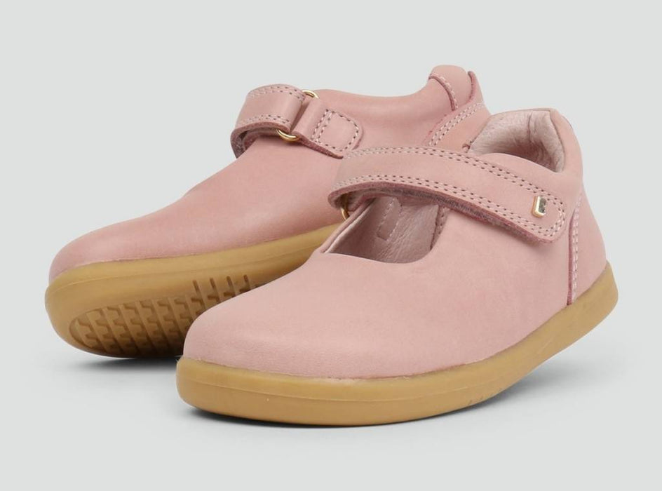Klassischer Mary Jane in rosa von Bobux bei Pilzessin - pilzessono.shop - zauberhafte Kinderdinge