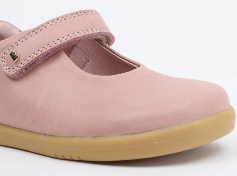 Klassischer Mary Jane in rosa von Bobux bei Pilzessin - pilzessono.shop - zauberhafte Kinderdinge