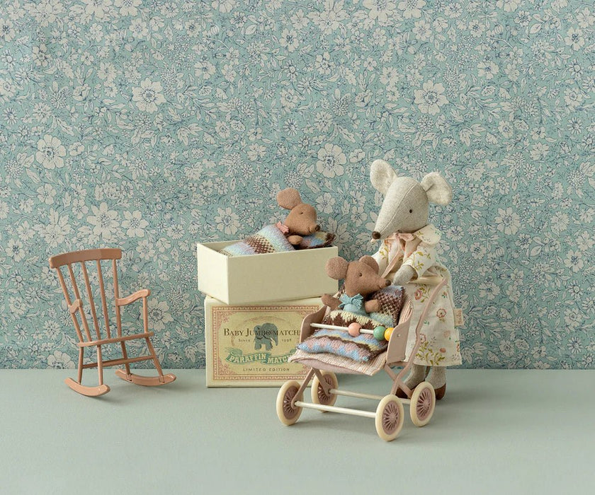 Sleepy wakey baby maus in der Streichholzschachtel in blau - pilzessono.shop - zauberhafte Kinderdinge