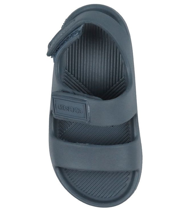 Dean Sandale in Whale Blue - pilzessono.shop - zauberhafte Kinderdinge