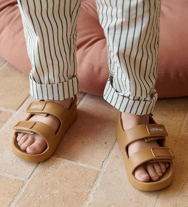Dean Sandale in Whale Blue - pilzessono.shop - zauberhafte Kinderdinge