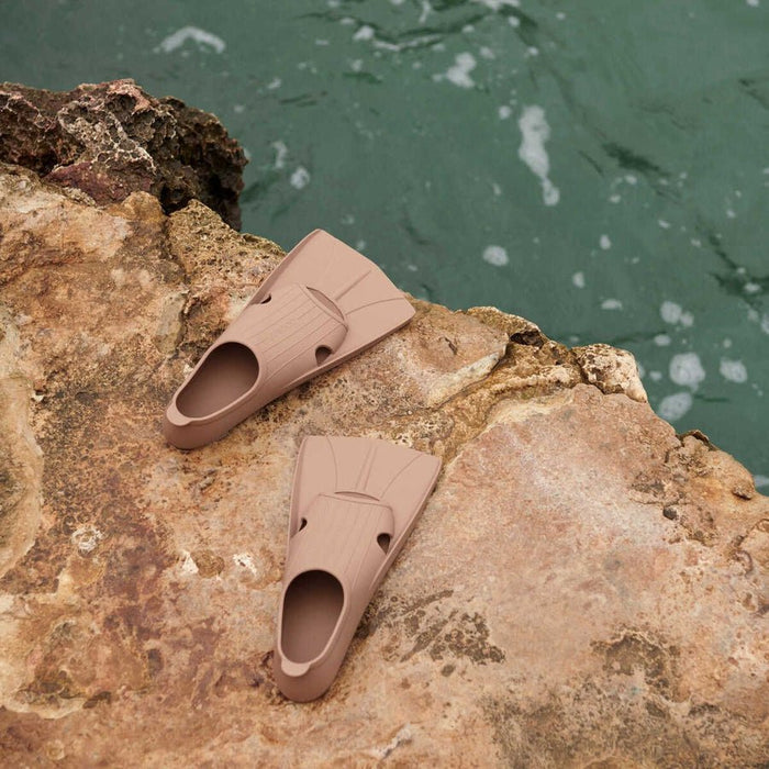 Gustav swim fins Tuscany rose - pilzessono.shop - zauberhafte Kinderdinge