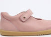Klassischer Mary Jane in seashell pink von Bobux bei Pilzessin - pilzessono.shop - zauberhafte Kinderdinge