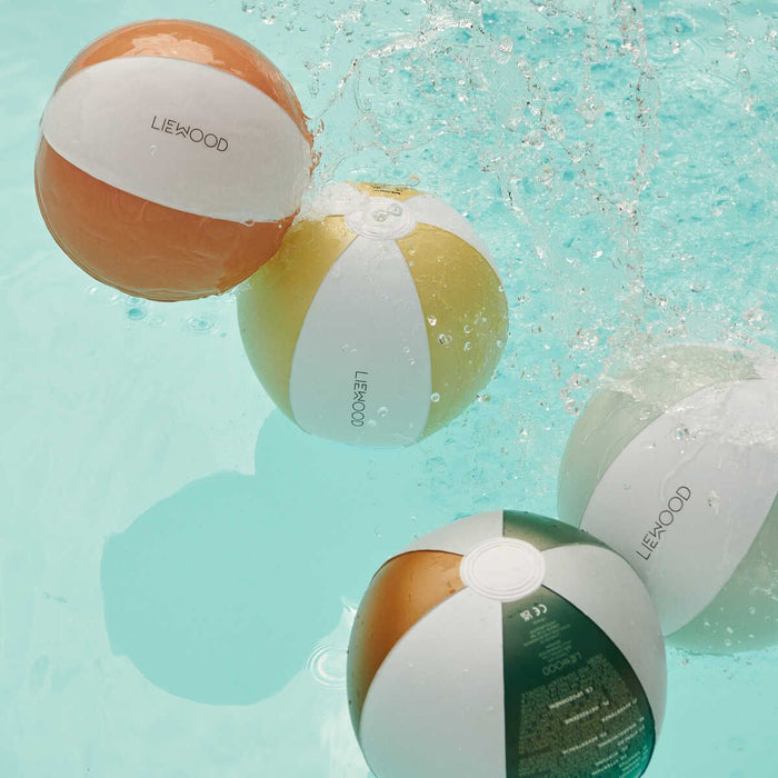 Mitch Wasserball in stipe dusty mint / creme de la creme - pilzessono.shop - zauberhafte Kinderdinge