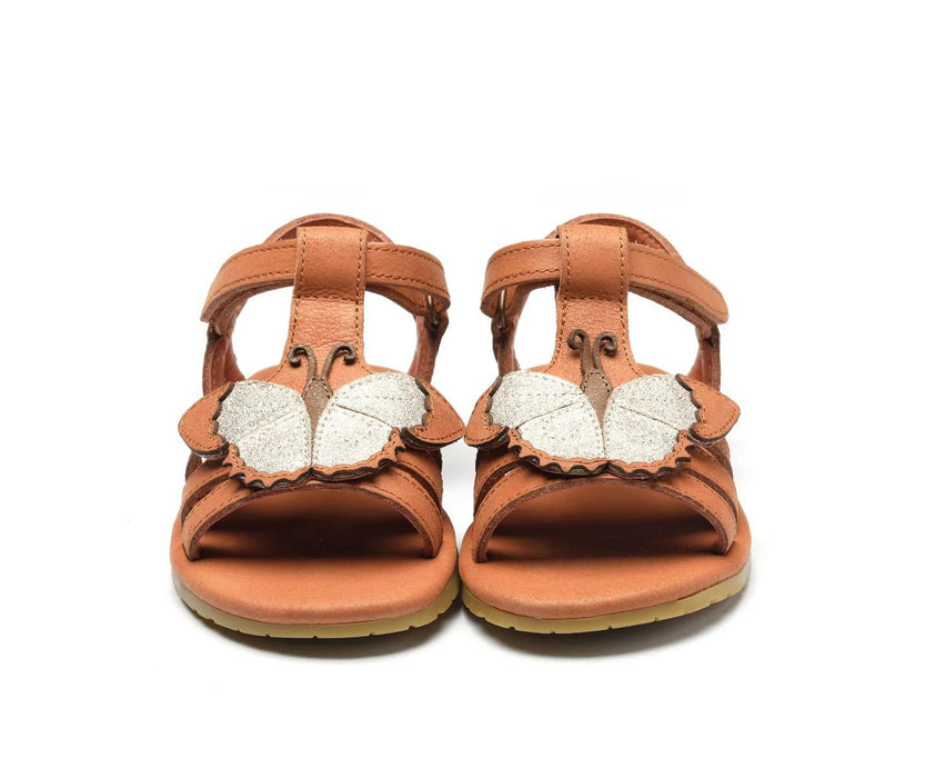 Sandale Iles Sky | Papillon in Walnut Leather mit Schmetterling - pilzessono.shop - zauberhafte Kinderdinge