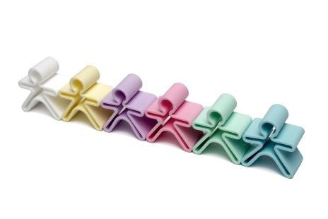 Spielfigur mit Haus in hellgrün - pilzessono.shop - zauberhafte Kinderdinge