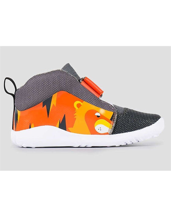 Turnschuh in grau mit orangem Tiger von Bobux - pilzessono.shop - zauberhafte Kinderdinge